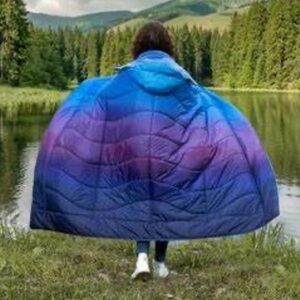 Weatherproof Vintage Hooded Outdoor Blanket / Stadium Blanket